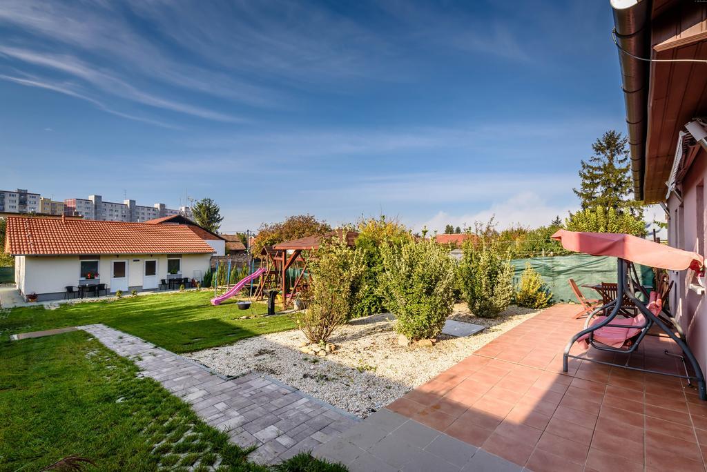 Apartman Bonita Štúrovo Buitenkant foto